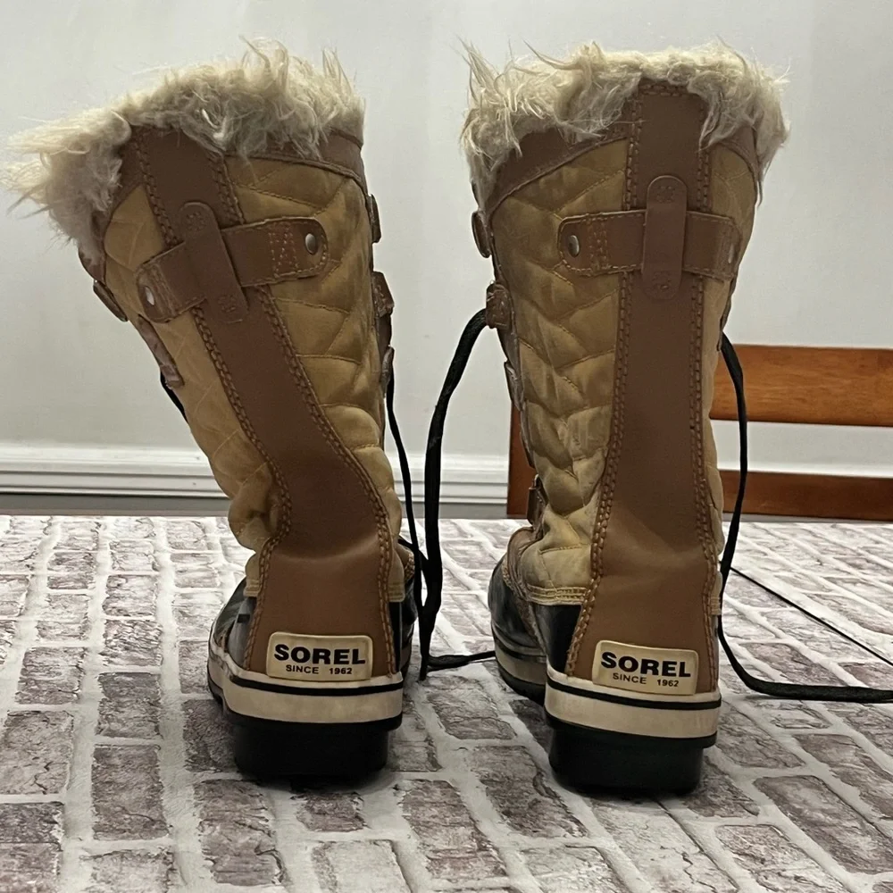 Sorel Tofino II' Faux Fur Lined Waterproof Boot Snow Winter 37 Women’s 6.5 Men 5